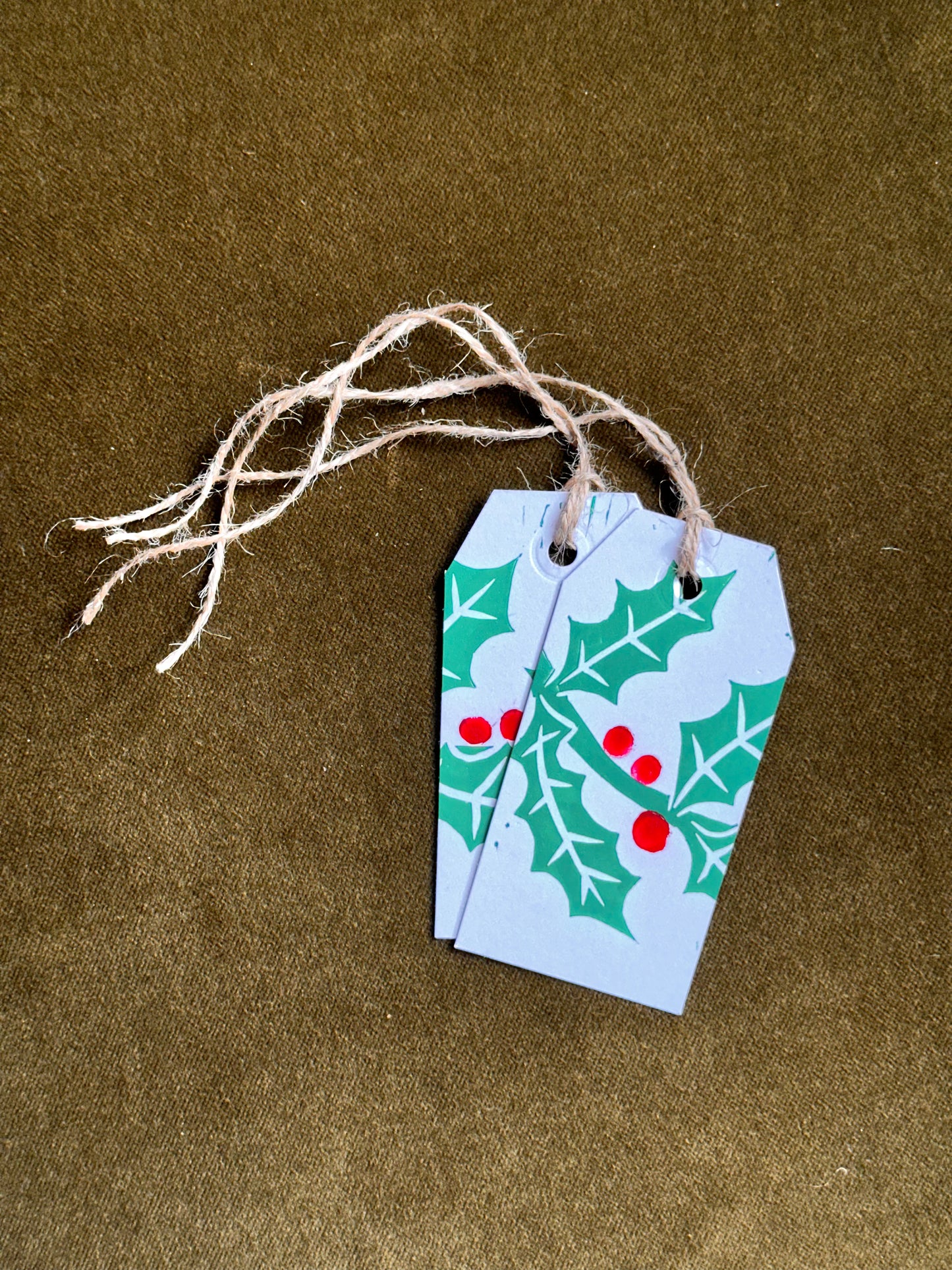Holly Lino Printed Gift Tag