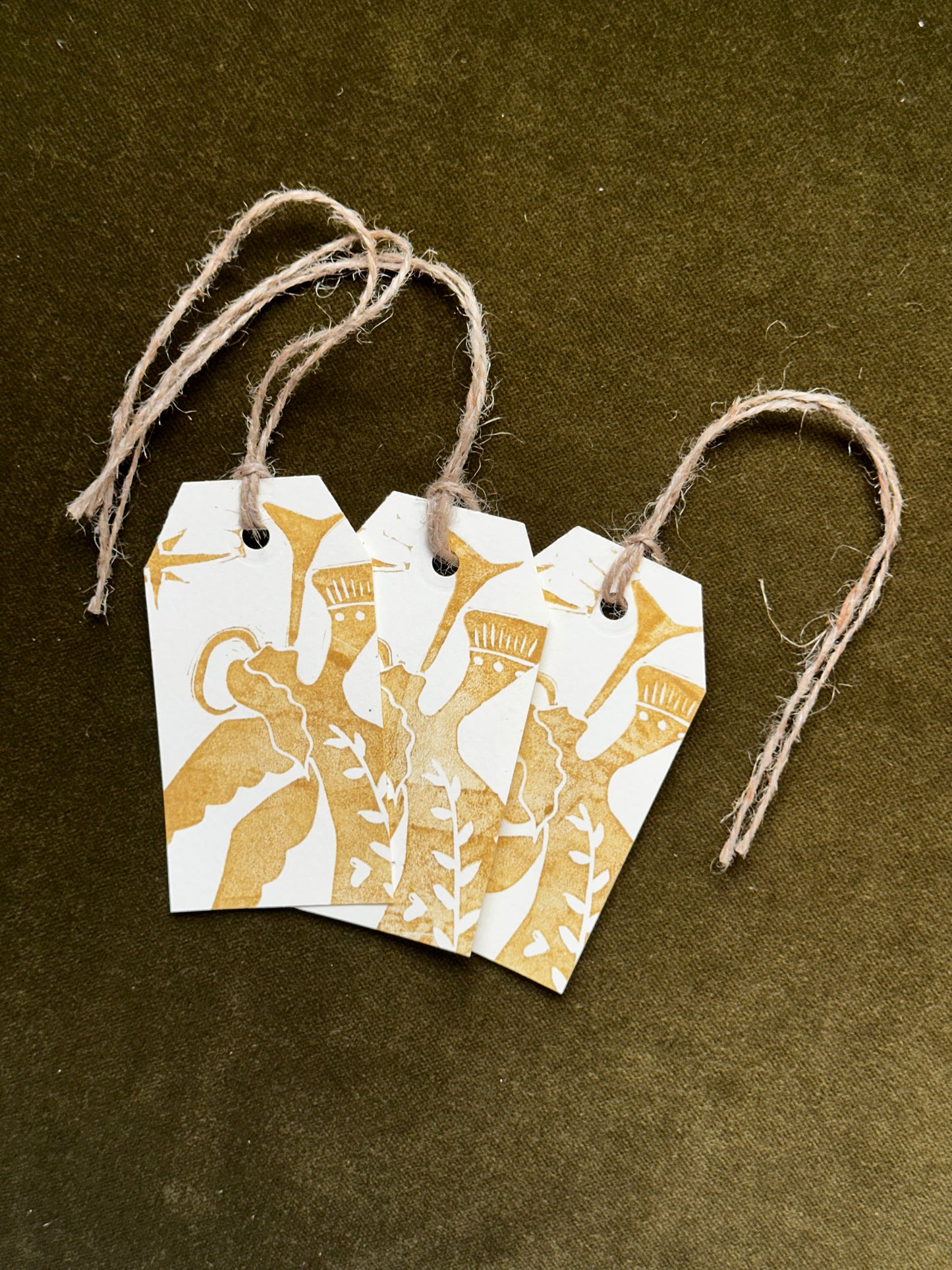 Gold Angel Lino Printed Gift Tag