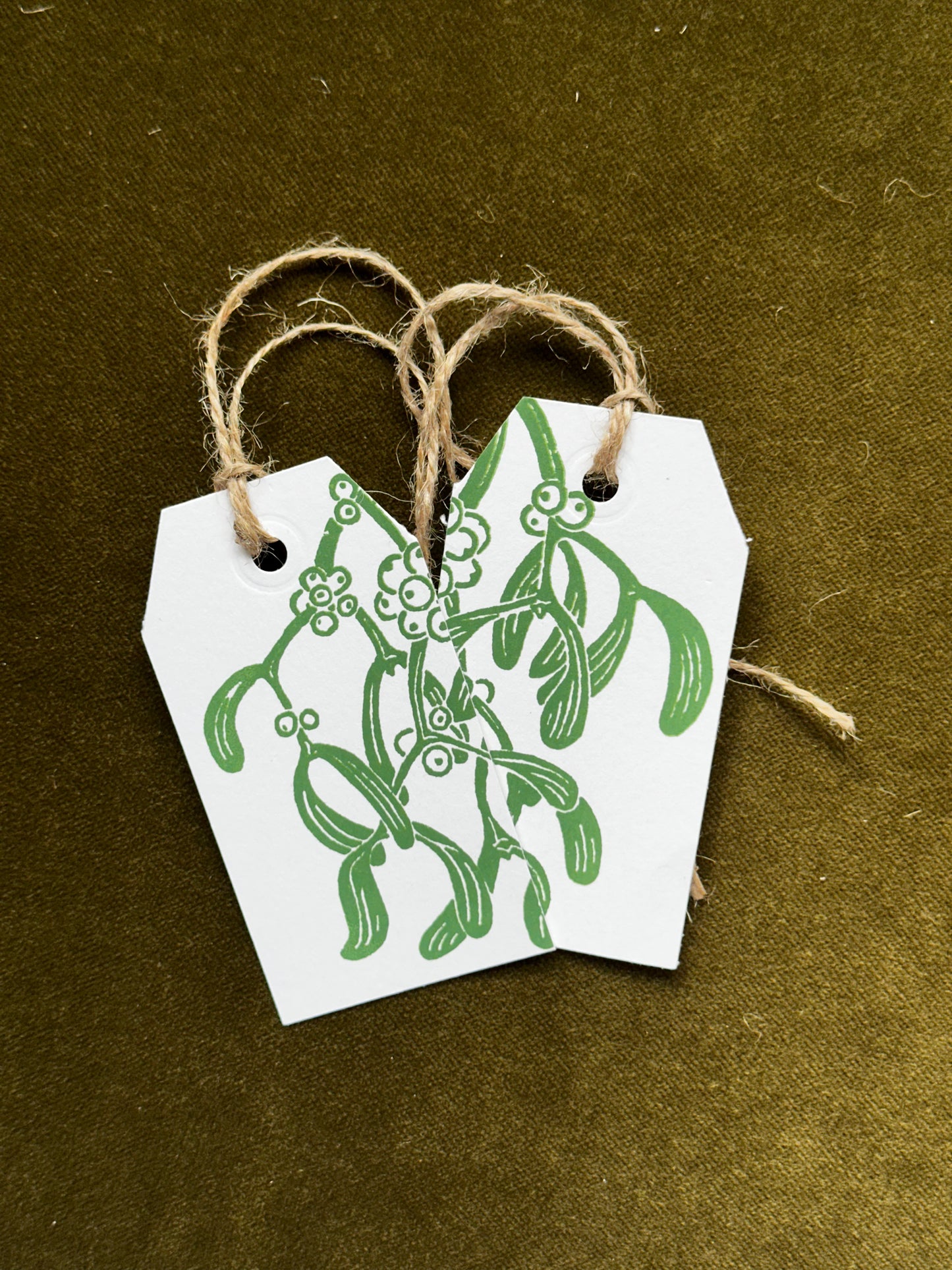 Mistletoe Lino Printed Gift Tag